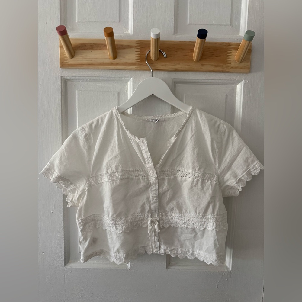 BB Dakota x Steve Madden Cropped White Top